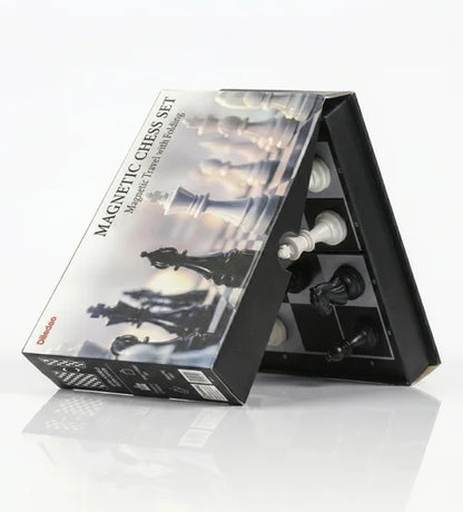 Grandmaster Elite: Magnetic Folding Travel Chess Set